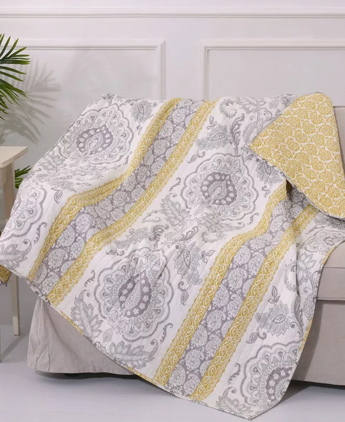 Levtex St. Claire Damask Reversible Quilted Throw， 50 x 60