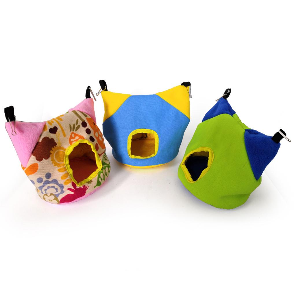 Small Hanging Hut Cave for Hamsters Guinea Pigs Squirrels Ferrets， 16x13x15 Cm