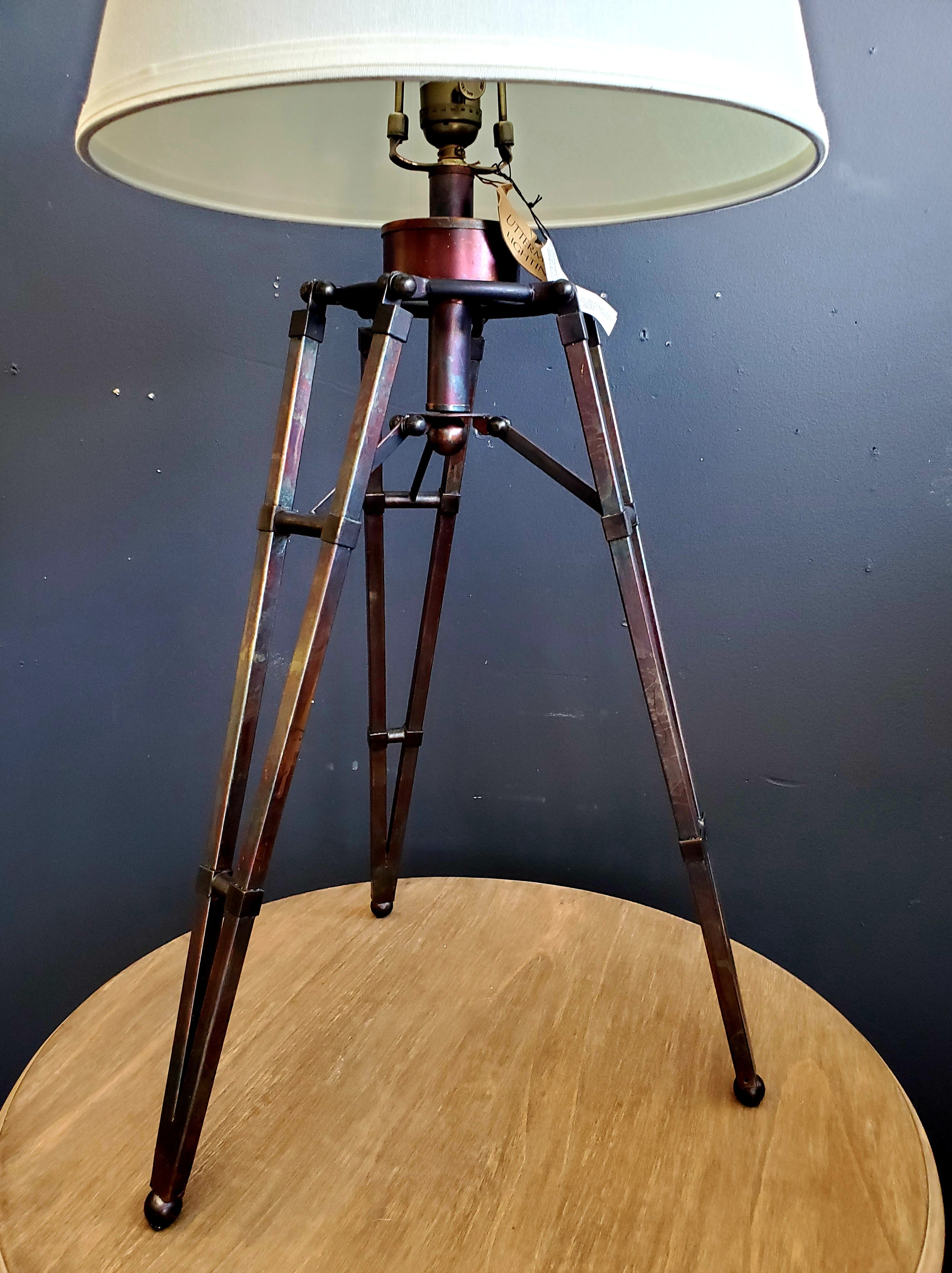 TUSTIN LAMP