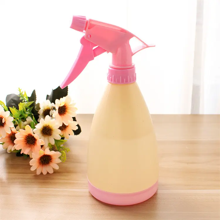 Hand pressure flower watering plastic sprayers Garden small watering cans candy colored sprinklers watering pot