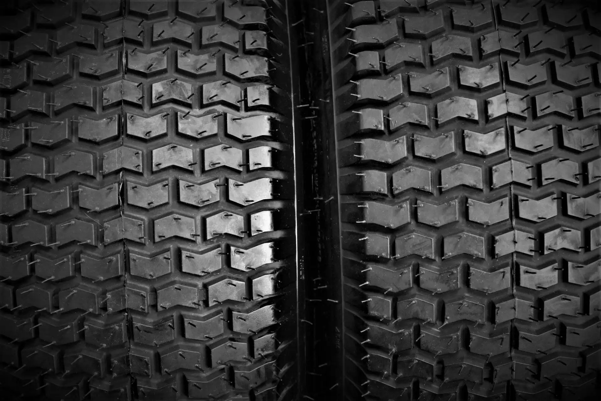 Antego Tire and Wheel (Set of 2) 20x8.00-8 John Deere Yellow Tires and Wheels 4 Ply for Lawn and Garden Mower Turf Tires