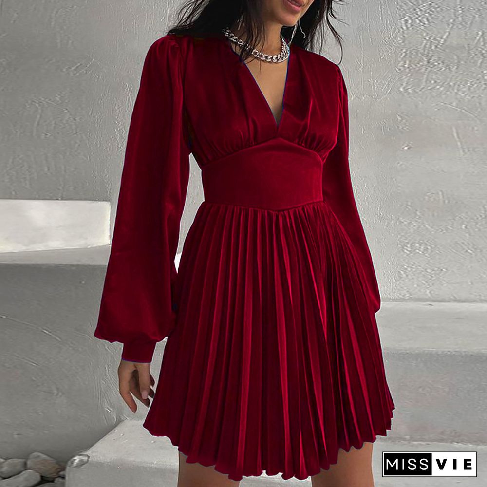 Stain Deep V Neck Long Sleeve Pleated Dresses