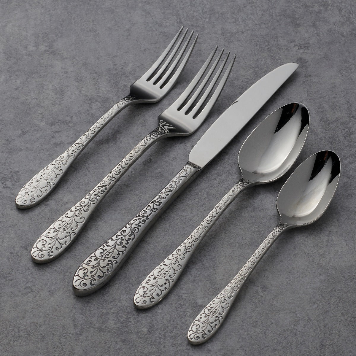 Ivy Flourish 20 Piece Fine Flatware Set