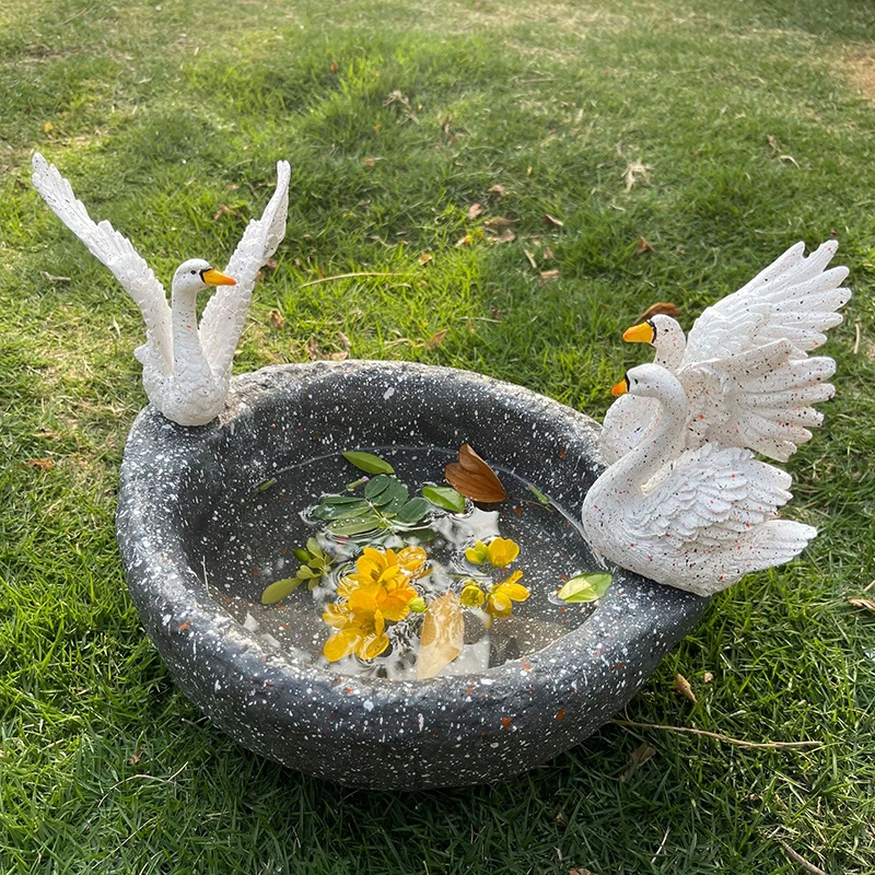 Outdoor Garden Decor Supplies Creative Resin Planting Pot and Cute Swan Animals Ornament Vase