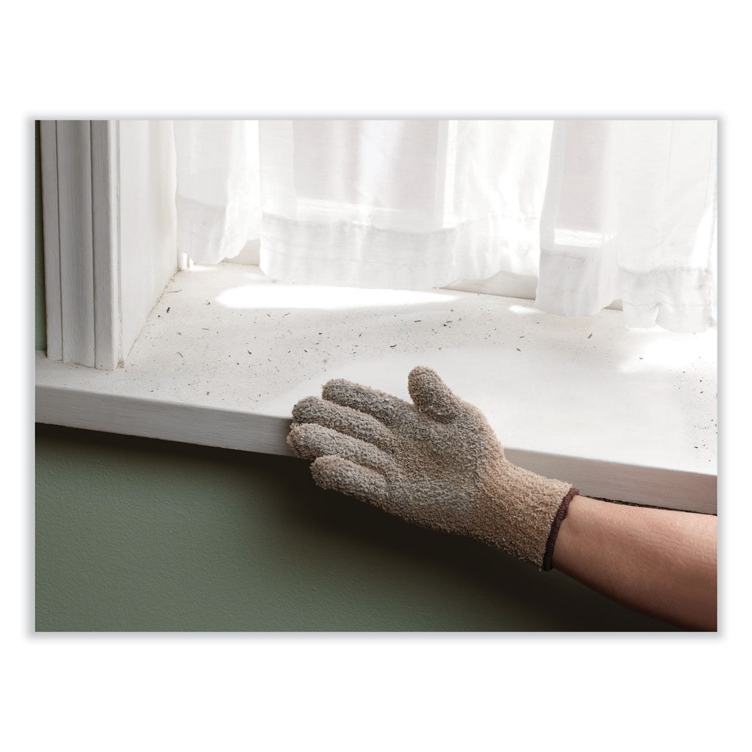 CleanGreen Microfiber Dusting Gloves by Master Casterandreg; MAS18040