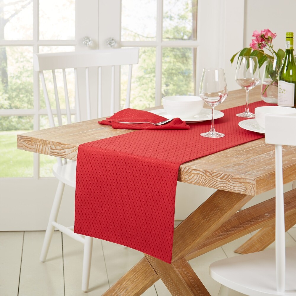 Town   Country Living McKenna Table Runner