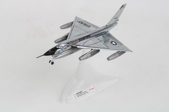 Herpa HE572736 USAF B 58A 1/200 30Th Bw Hoosier Hu...