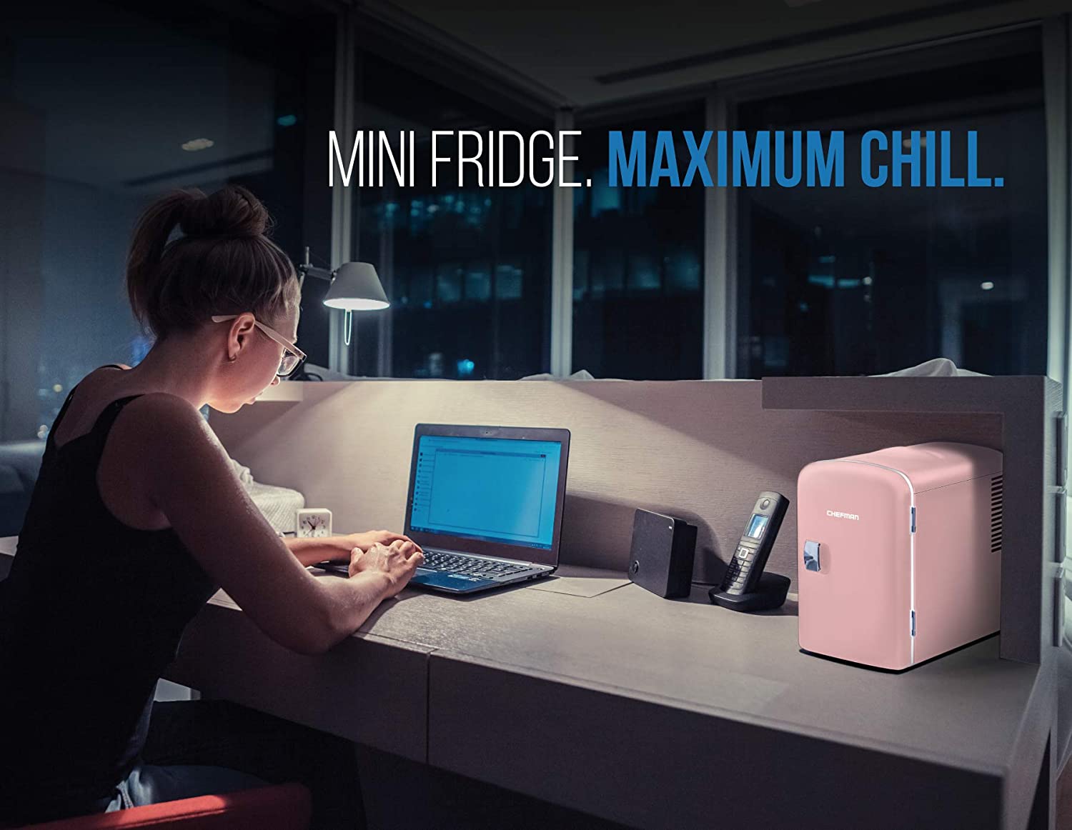 Chefman Mini Portable Pink Personal Fridge Cools Or Heats and Provides Compact Storage For Skincare， Snacks， Or 6 12oz Cans W/ A Lightweight 4-liter Capacity To Take On The Go