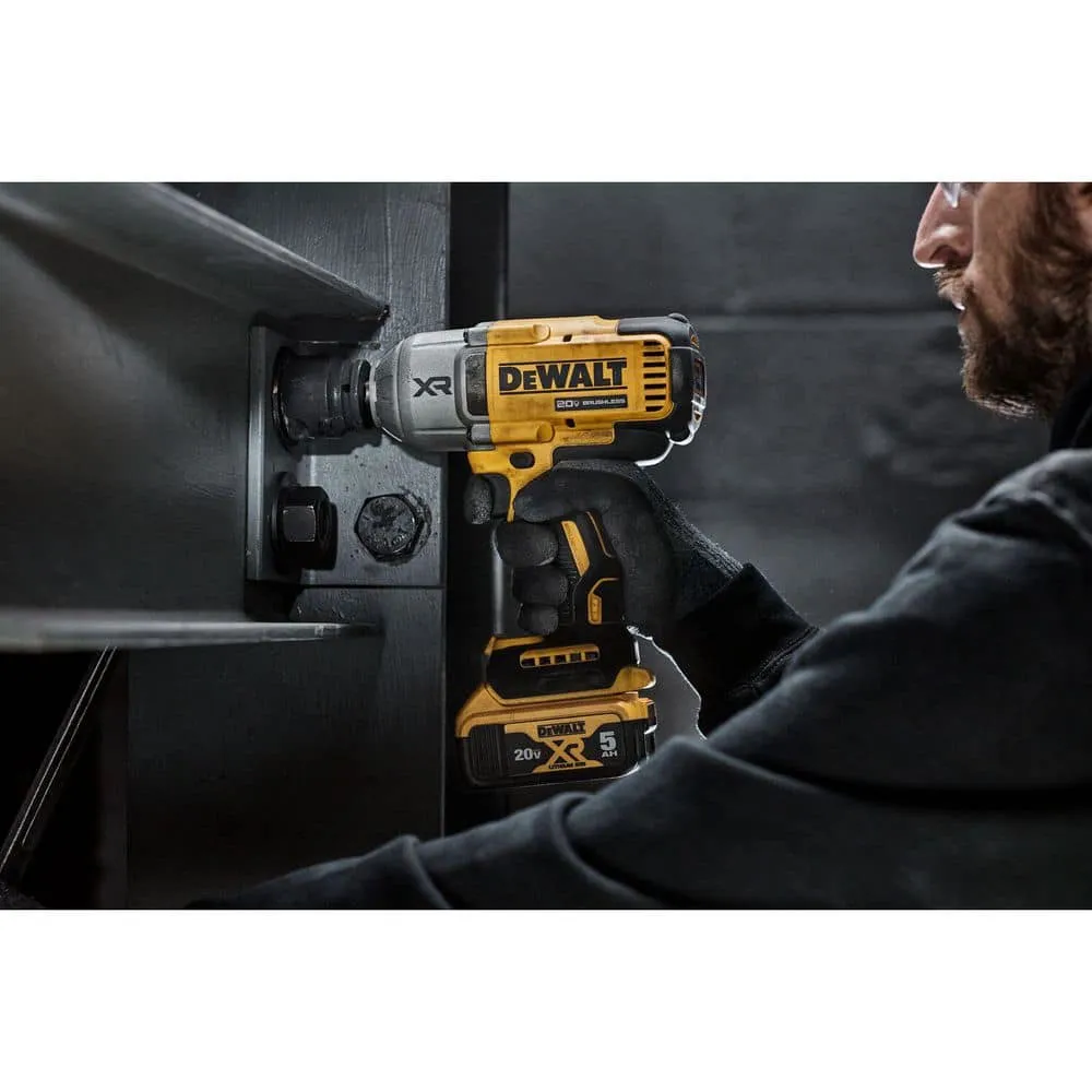 DW 20V MAX Lithium-Ion Cordless 1/2 in. Impact Wrench Kit DCF900P1