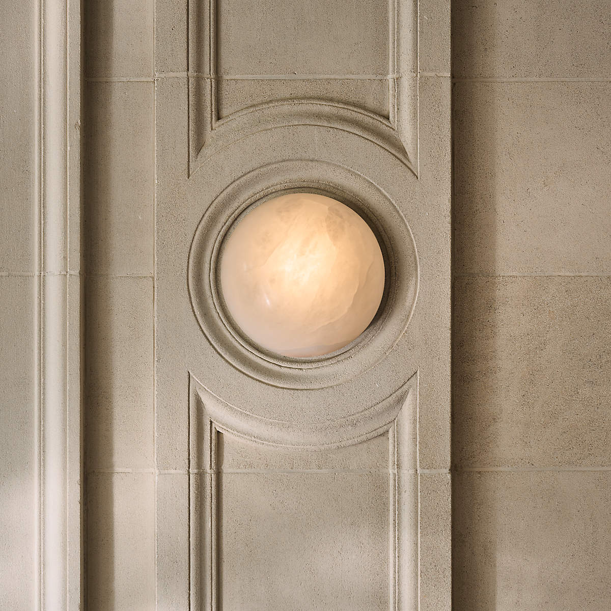 Semicircular Alabaster Wall Lamp