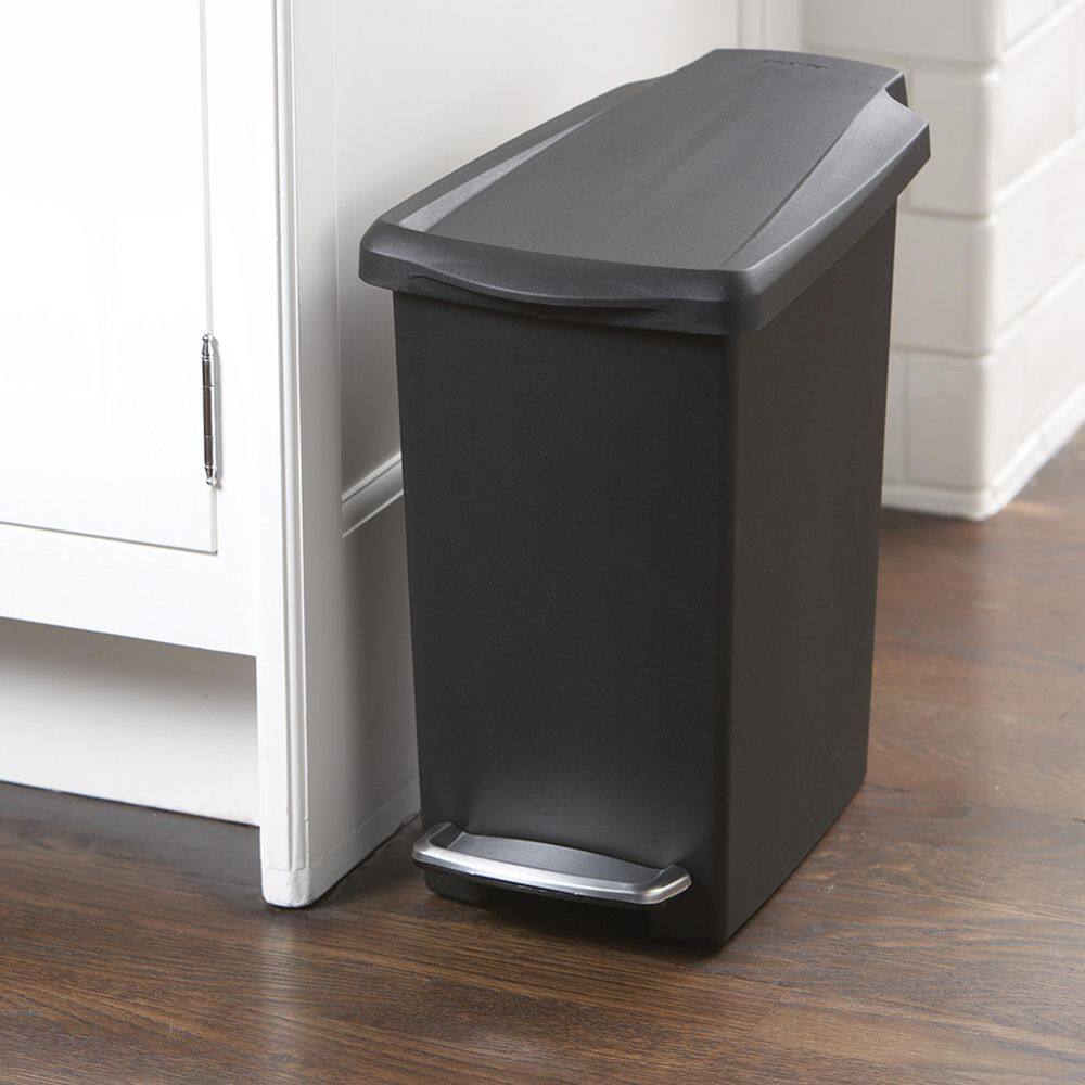 simplehuman 10 l (2.6 Gal.) Black Slim Plastic Step Can with Steel Pedal CW1329