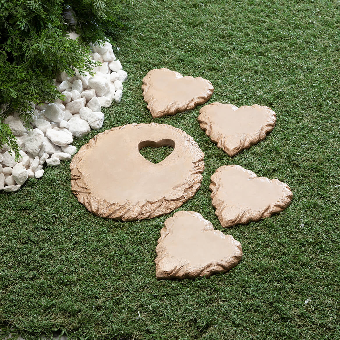 Garden Stone with Heart Cut-Out, Stepping Stone, Indoor/Outdoor Décor, Crafted With 100% Durable Resin – Measures 10” Diameter