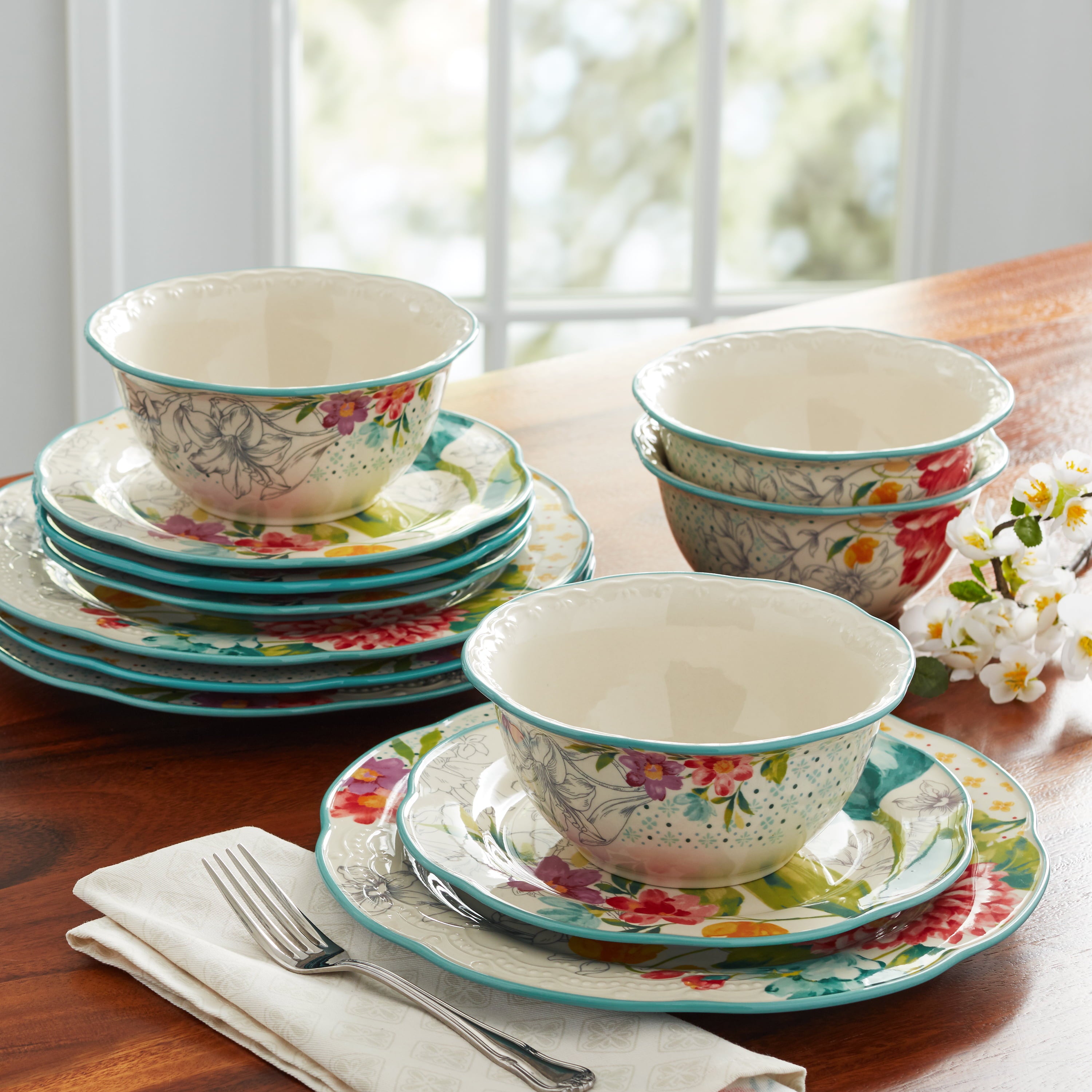 The Pioneer Woman Blooming Bouquet 12-Piece Dinnerware Set