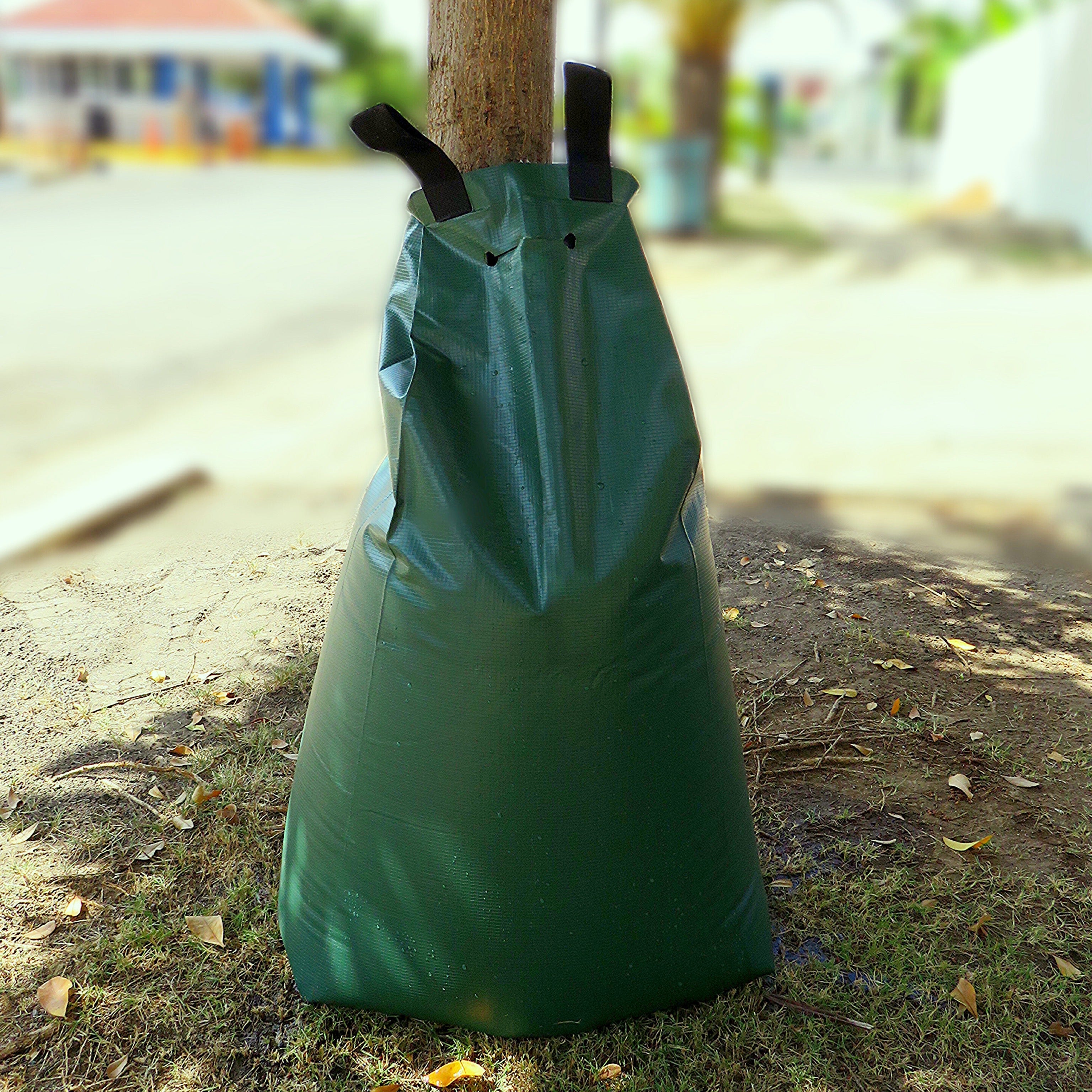 JM Gardens Tree Watering Bag 20 Gallons， Slow Release Drip Irrigation， Green PVC Material