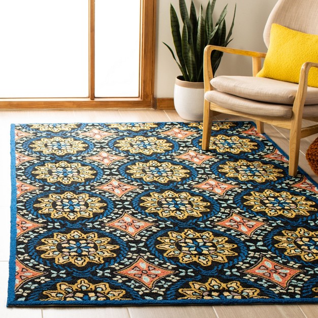 Four Seasons Frs426 Hand Hooked Area Rug Safavieh