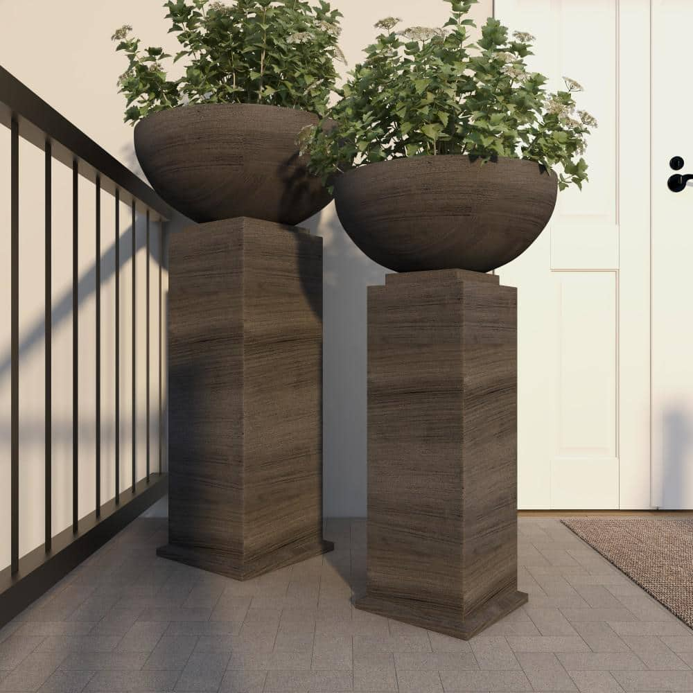 Litton Lane 38in. Extra Large Gray Metal Indoor Outdoor Planter (2- Pack) 65379