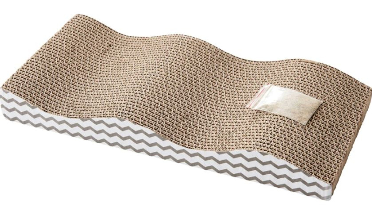 Spot Wave Cat Scratcher W/Catnip， 17