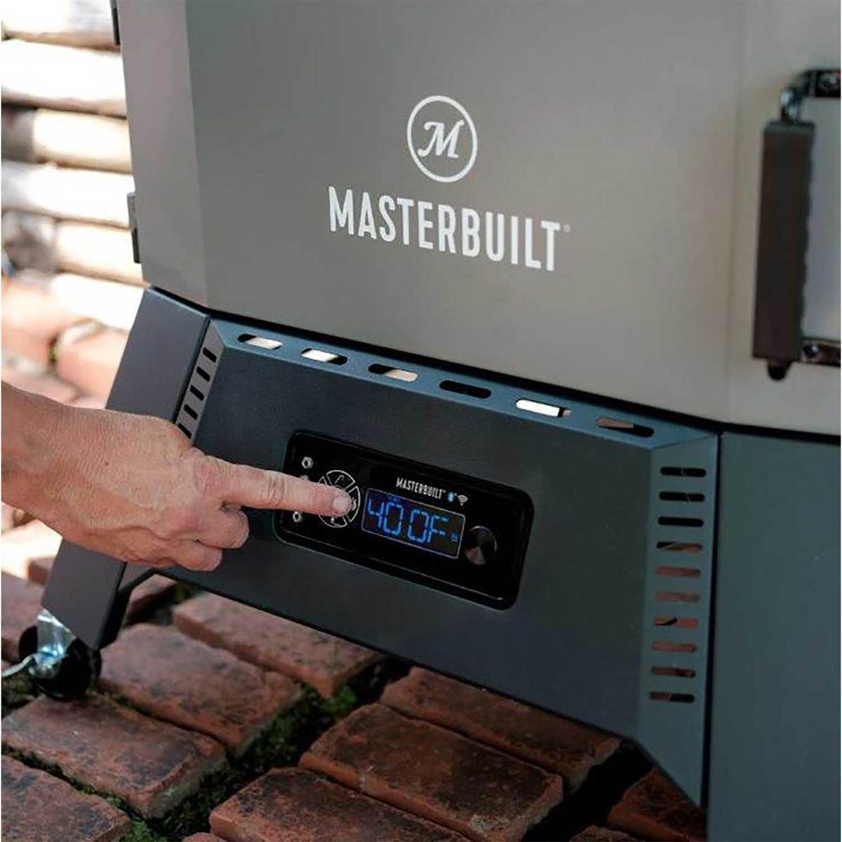 Masterbuilt 40in Digital Charcoal Smoker