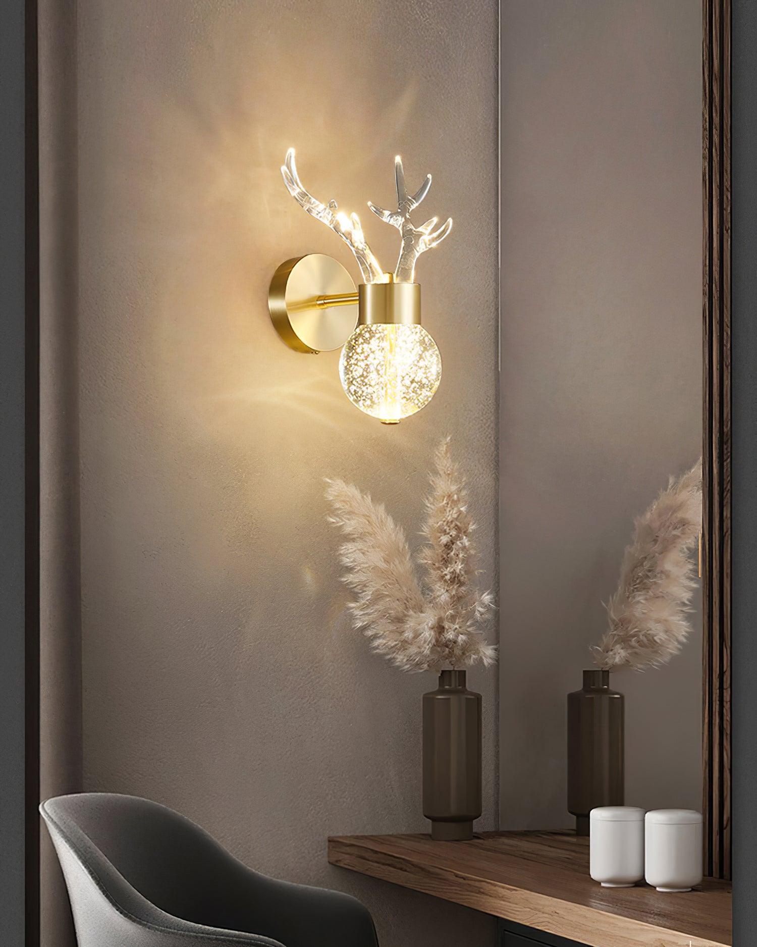 Little Deer Wall Lamp