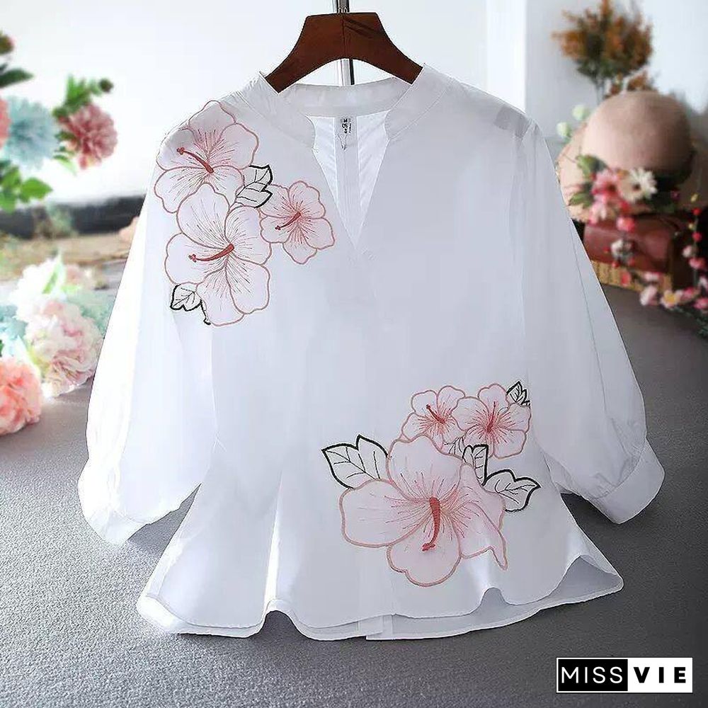 Tunic White Shirt Women Chiffon Flower Embroidery Blouse V neck  Office Ladies Tops Casual High quality Summer Puff sleeve