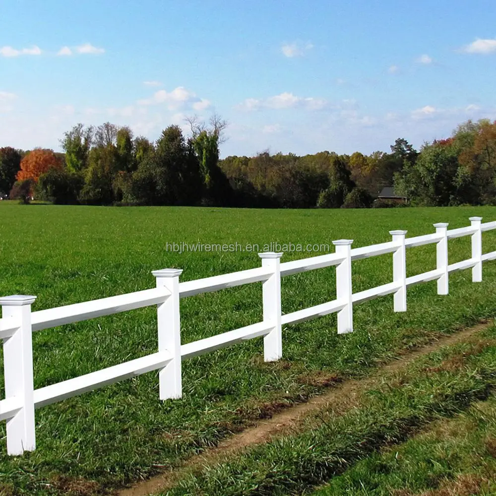 China Supplies Low Cost UV Resistant Racecourse PVC Horse Fence With Gates