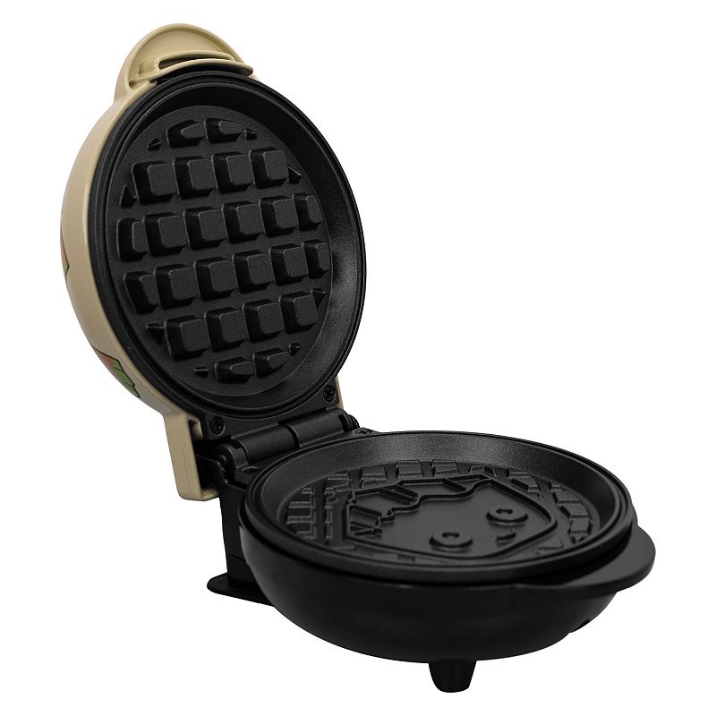 Uncanny Brands Marvel Eat The Universe Groot Mini Waffle Maker