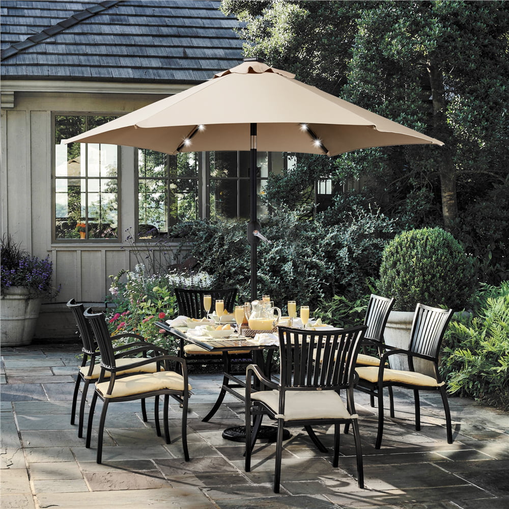 Easyfashion 7.5ft Patio LED Umbrella Garden Table Umbrella, Tan