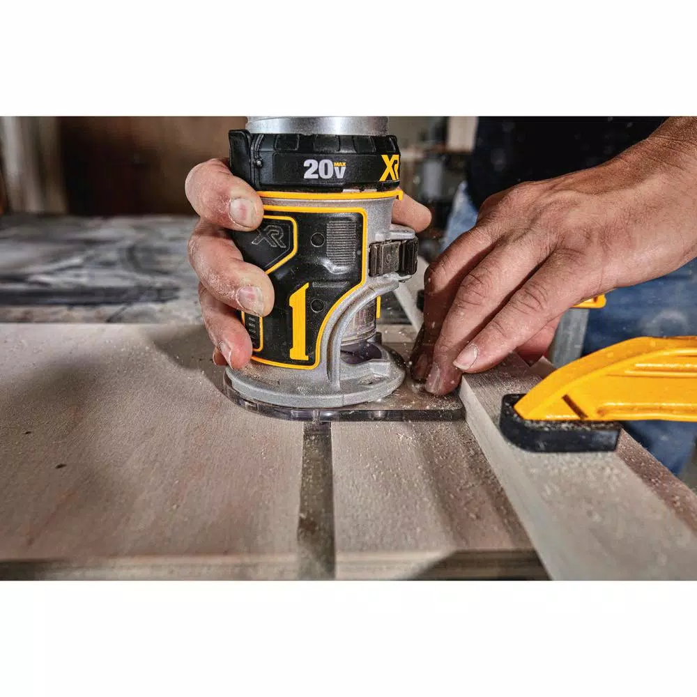 DEWALT 20-Volt MAX XR Cordless Brushless Jigsaw with Brushless Router and#8211; XDC Depot