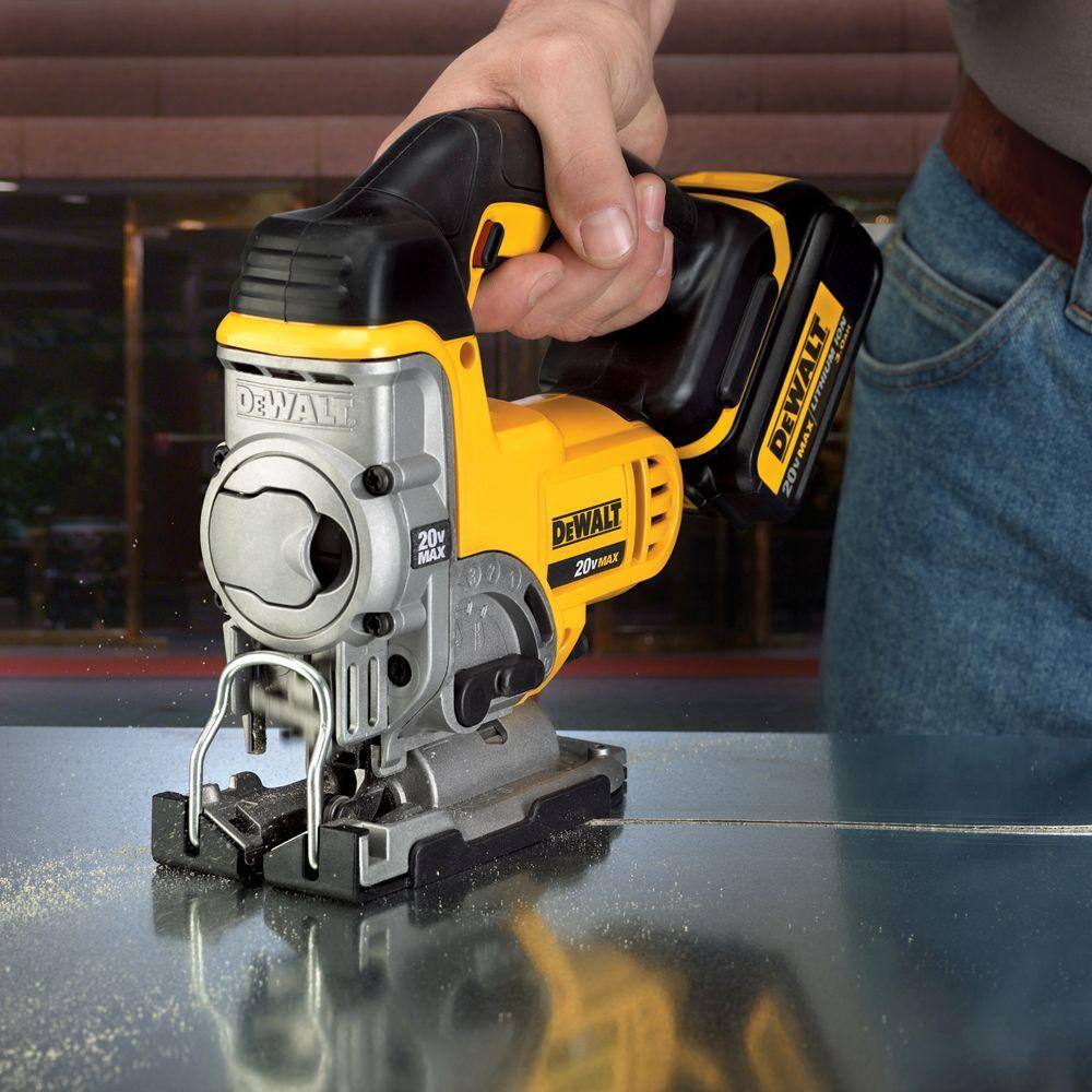 DW 20V MAX Cordless Jig Saw (1) 20V MAX Compact Lithium-Ion 3.0Ah Battery and 12V-20V MAX Charger DCS331BW230C