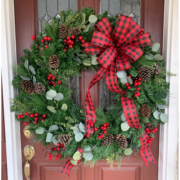 Canadian Pine Artificial Christmas Wreath Green Unlit