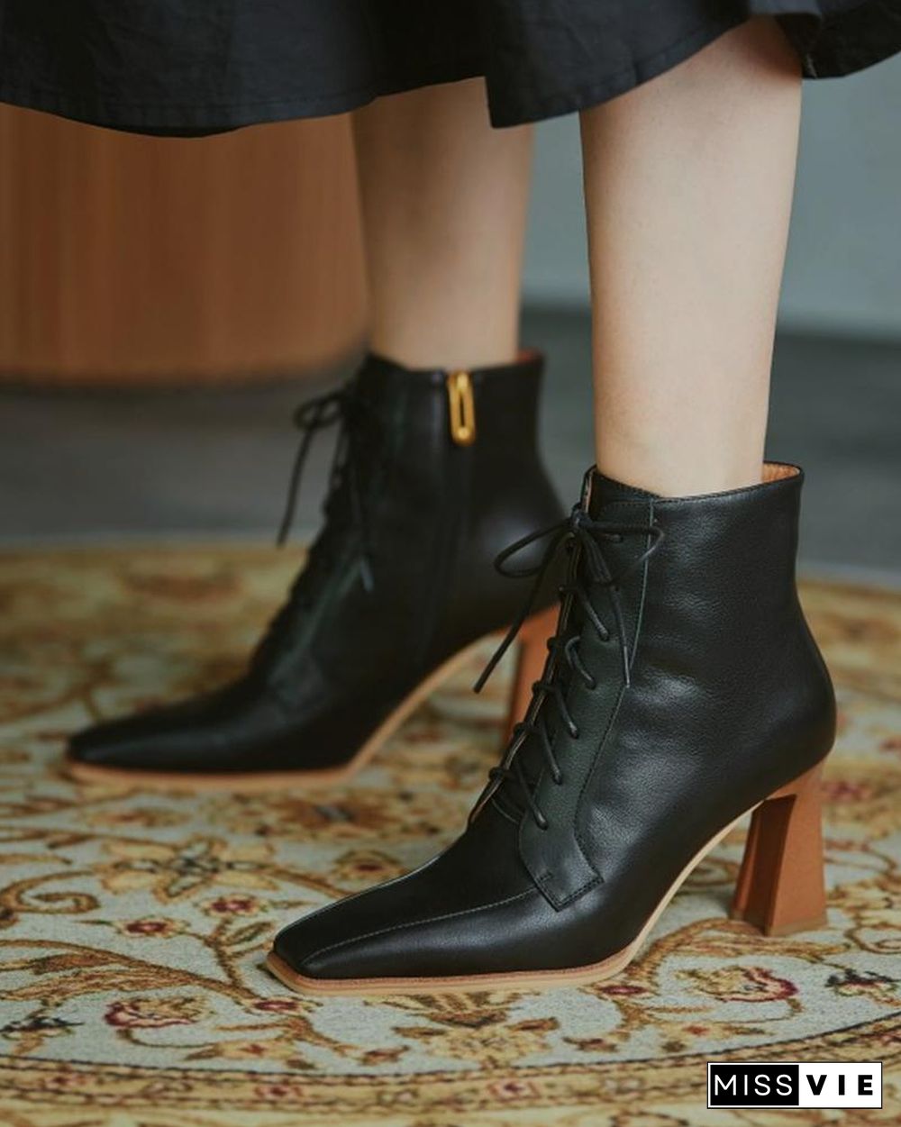 Solid High Heel Pointed-toe Lace-up Boots