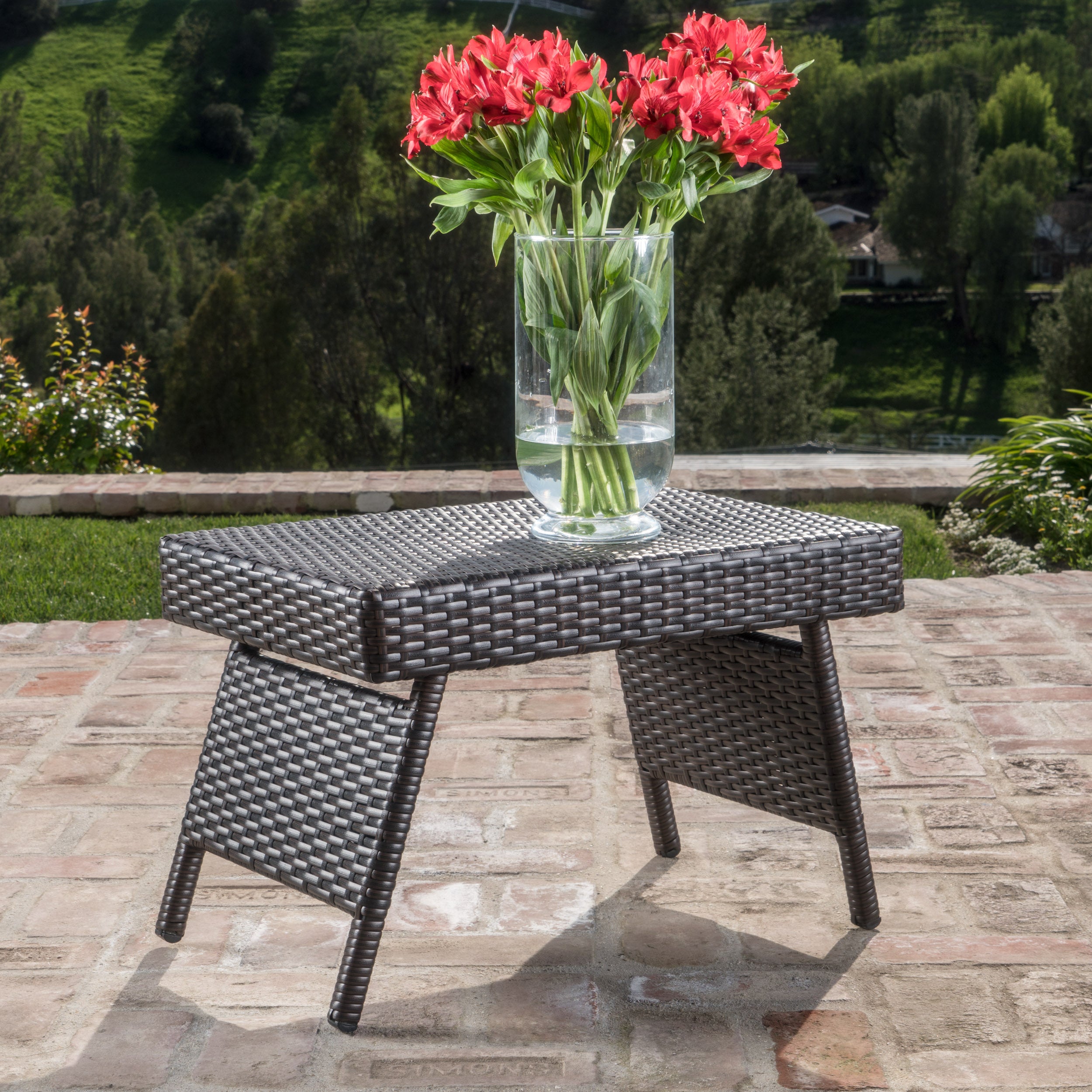 Thelma Contemporary Outdoor Mixed Mocha Woven Wicker End Table