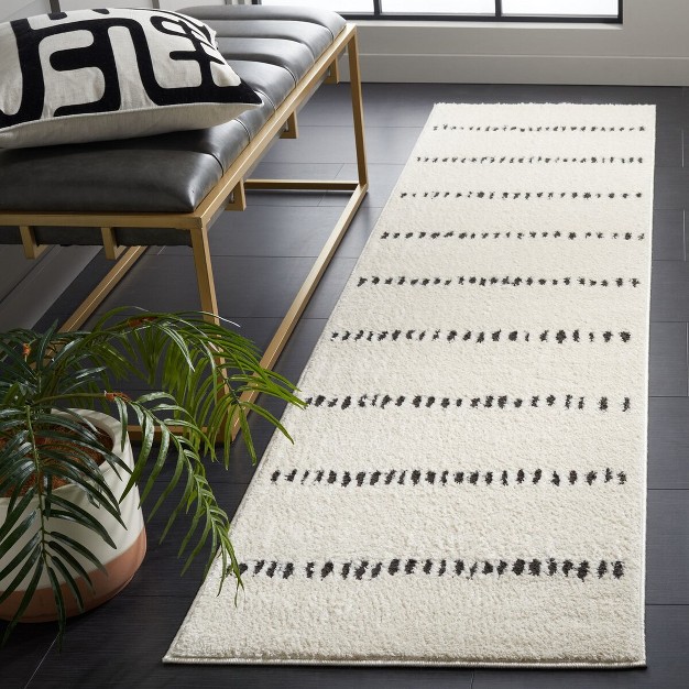 Melody Mel114 Power Loomed Area Rug Safavieh