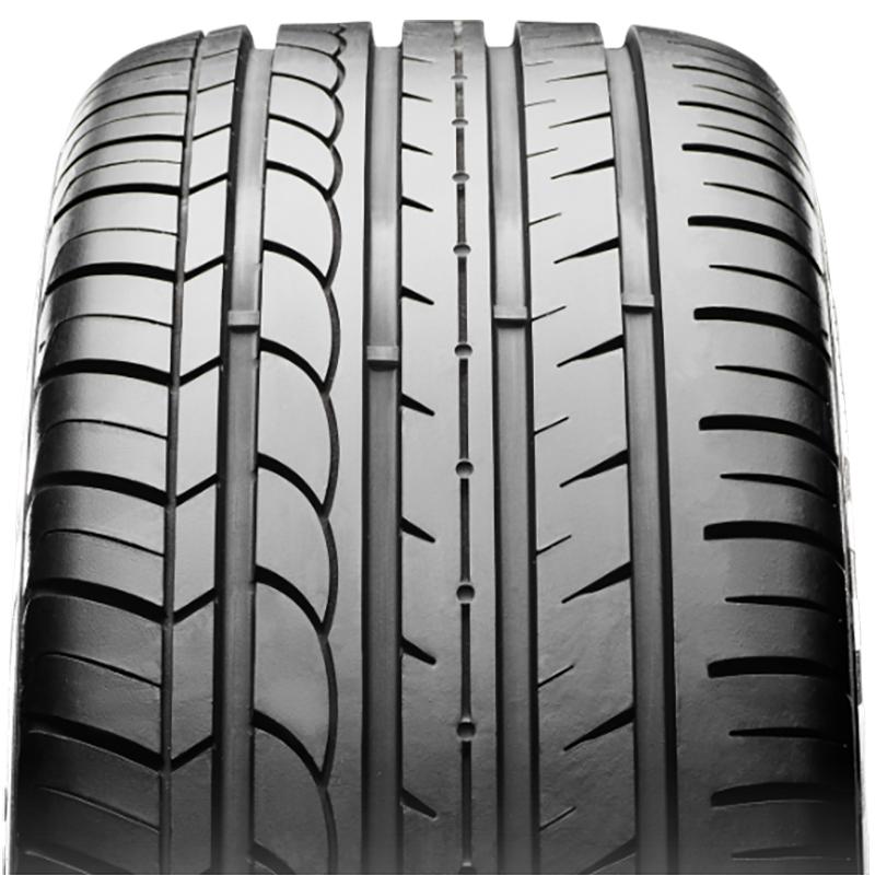 BlackHawk Street-H HU02 225/40R18 92W XL Tire