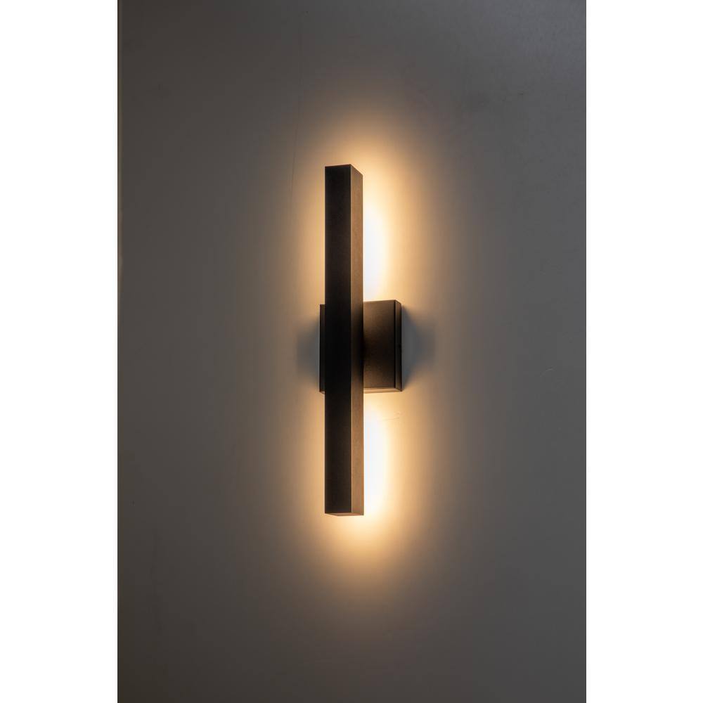 RRTYO Edith 1-Light 20 in. Black Modern Linear Integrated LED IndoorOutdoor Wall Light 81010000045178