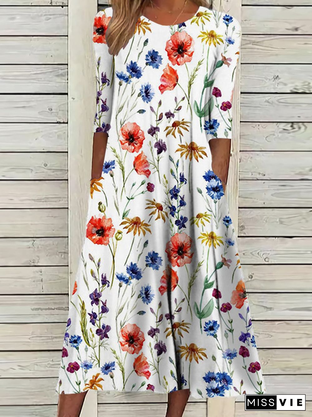 Women's White Scoop Neck Half Sleeve Floral Printed Graphic Midi Dress