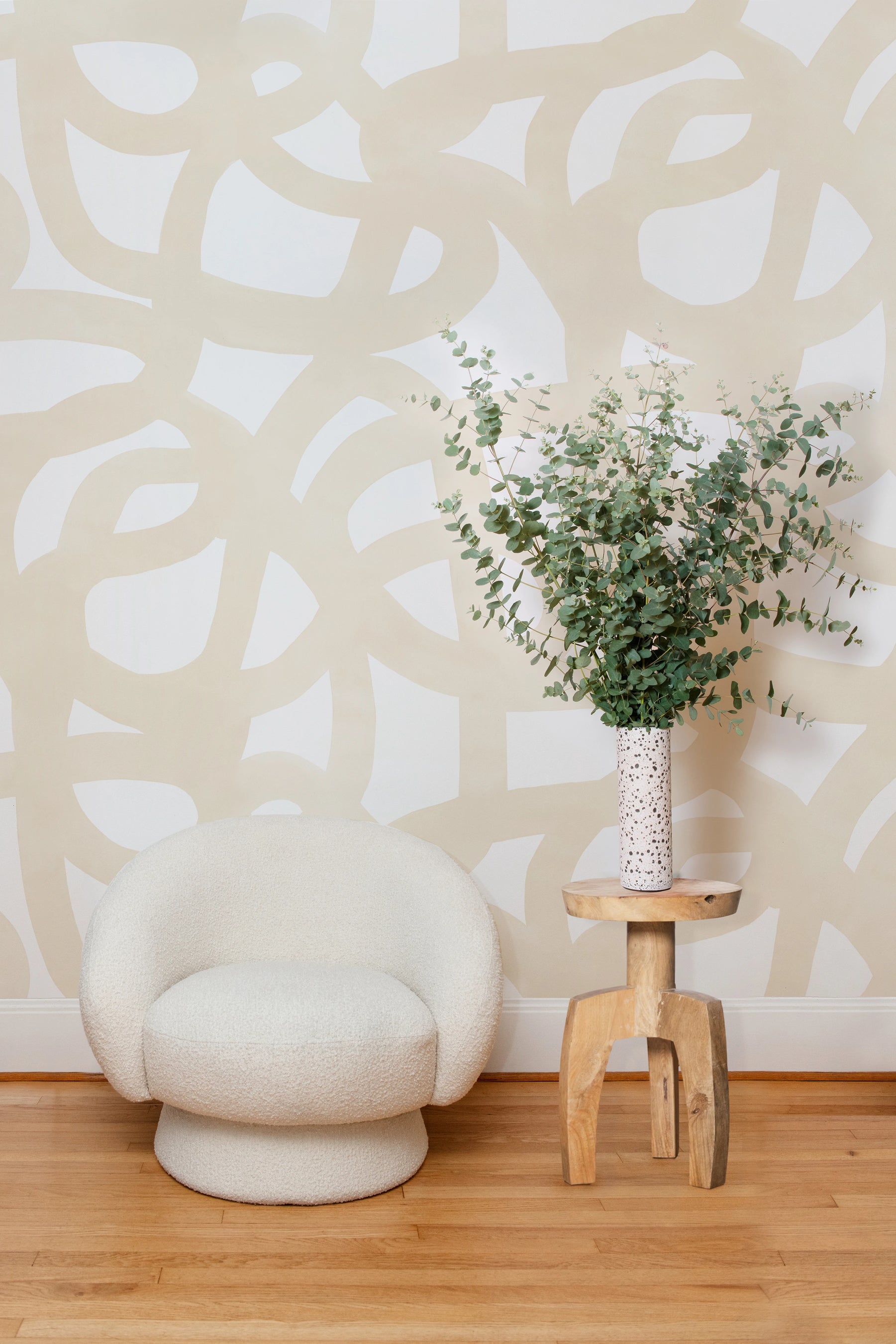 Le Freak Peel-and-Stick Wallpaper in Taupe on White