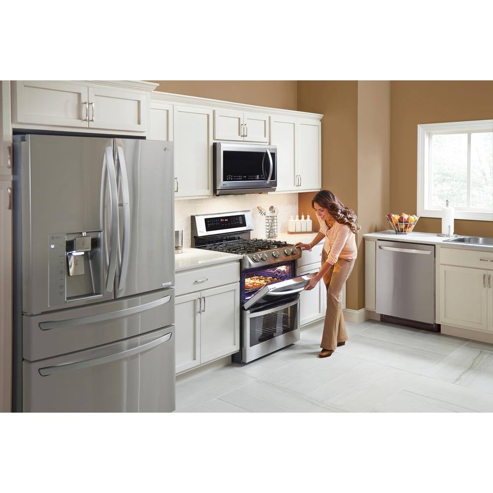 LG 6.9 cu. ft. Double Oven Gas Range with ProBake Convection Oven Self Clean and EasyClean in Stainless Steel LDG4313ST