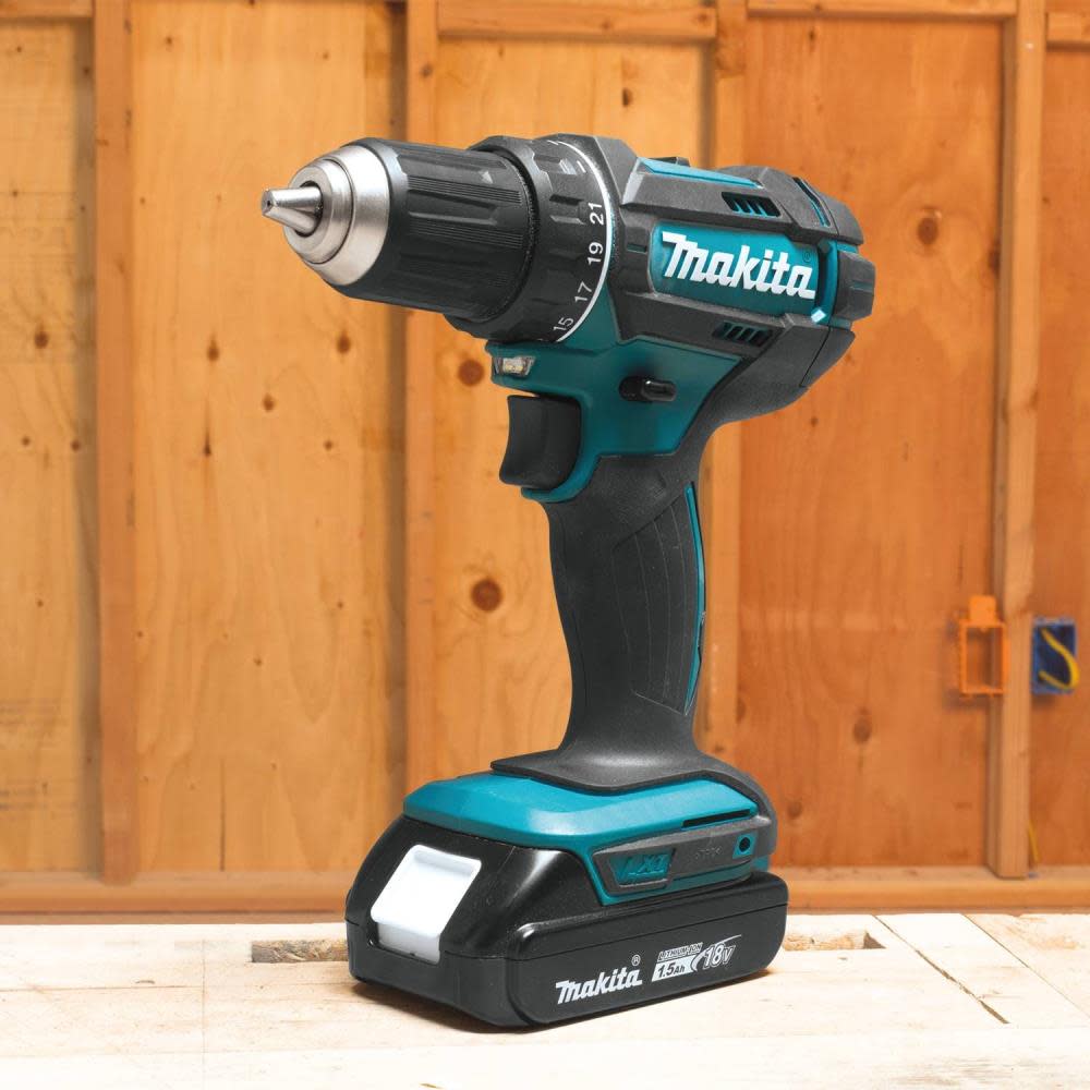 18V LXT? Lithium-Ion Compact Cordless 1/2 Driver-Drill Kit (1.5Ah)