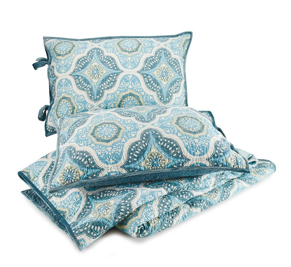 Better Homes and Gardens Aqua Velvet Medallion Quilt， Full/Queen