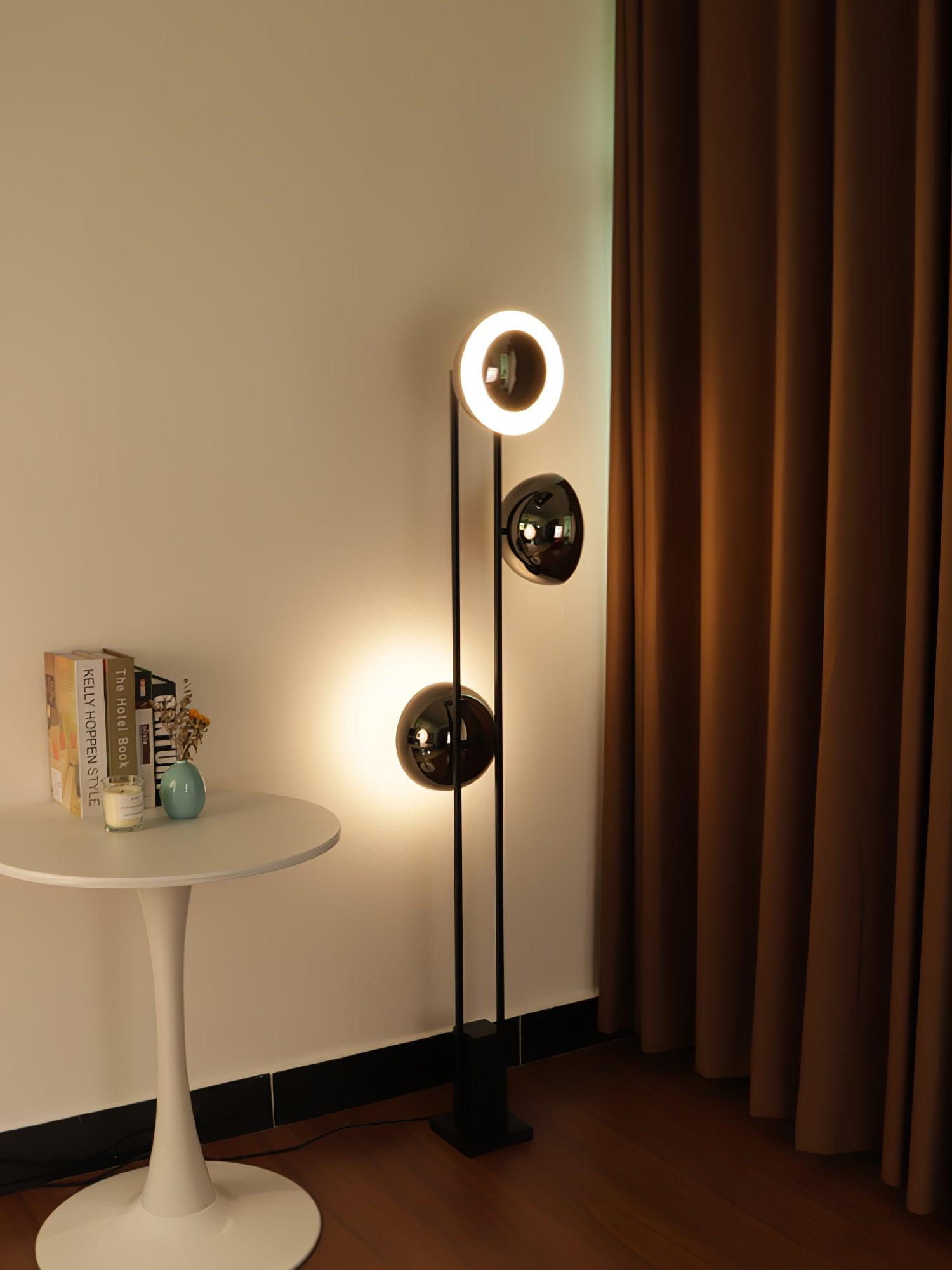 O3 Floor Lamp