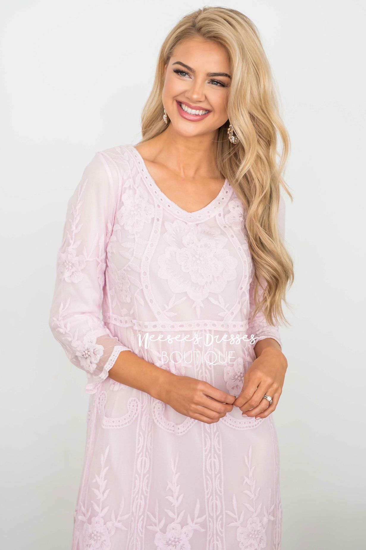 Day Dreamer Lace Dress in Pastel Pink