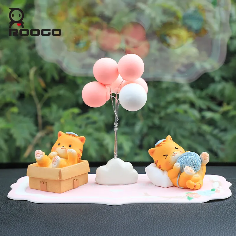 1 PC Cat Resin Ornament Figure Gift Home Car Decoration Birthday Party Supplies 2023 New