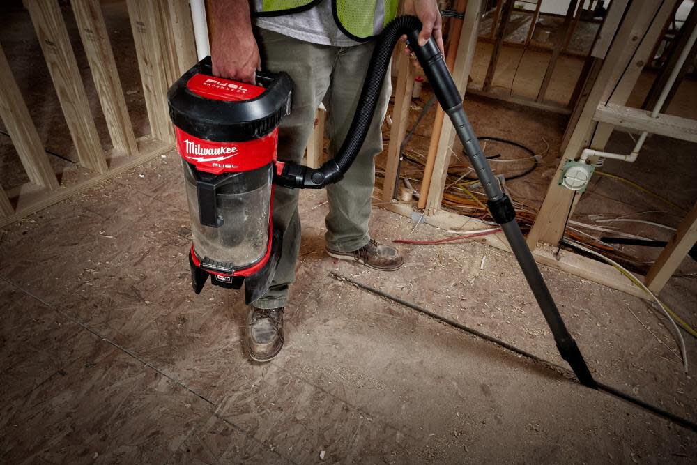 Milwaukee M18 FUEL 3-in-1 Backpack Vacuum 0885-20 from Milwaukee