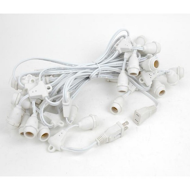 Novelty Lights Globe Outdoor String Lights With 25 Suspended Sockets Suspended White Wire 25 Feet