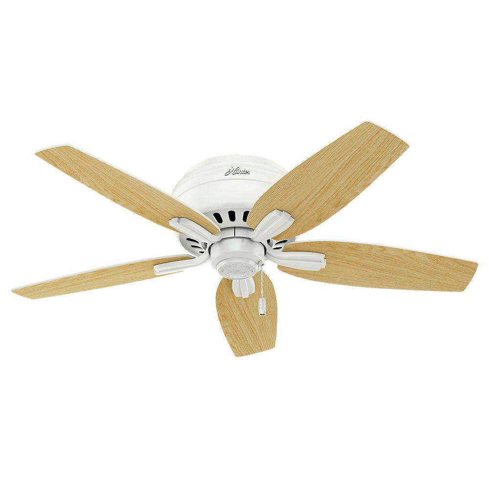 Hunter 42 Newsome Fresh White Ceiling Fan with Light Kit and Pull Chain