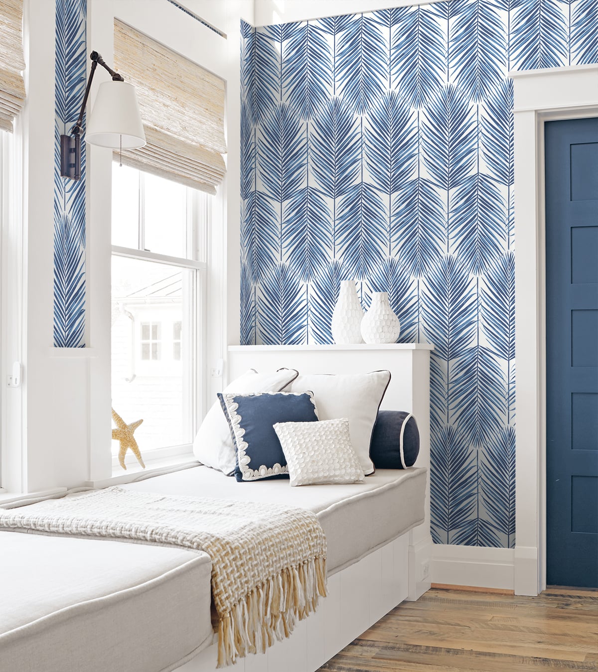 Marina Palm Wallpaper in Coastal Blue from Etten Gallerie Collection