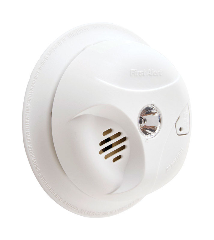 First Alert Battery-Powered Ionization Smoke Detector w/Escape Light