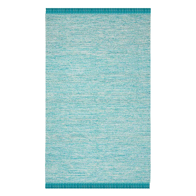 Safavieh Montauk Zephyr Solid Rug