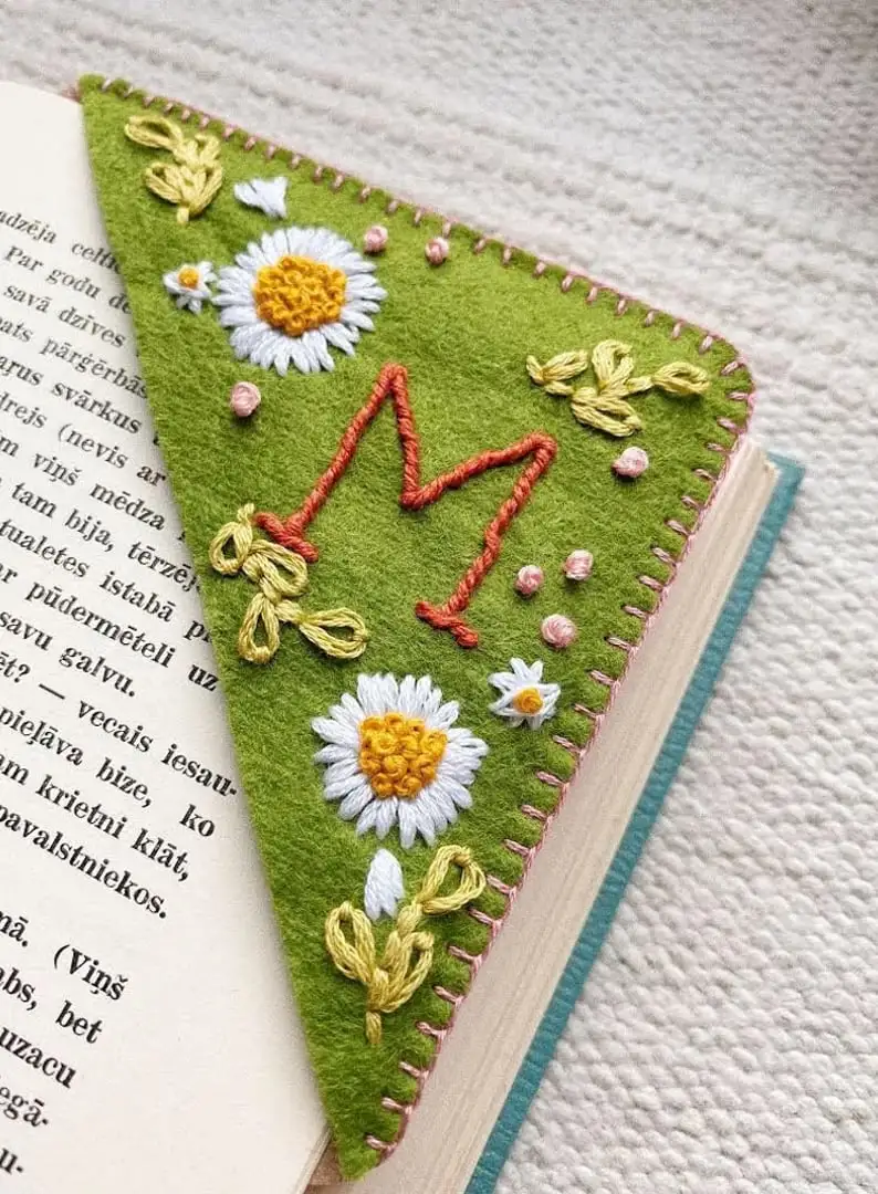 🔥BIG SALE - 49% OFF🔥🔥Personalized hand embroidered corner boo
